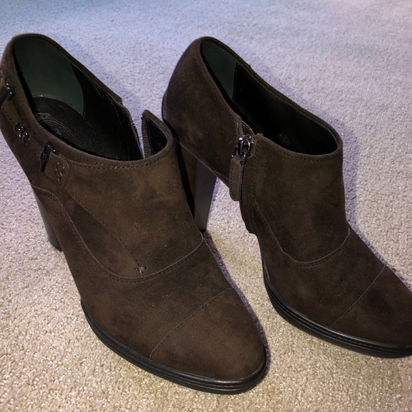Tod’s Suede Booties